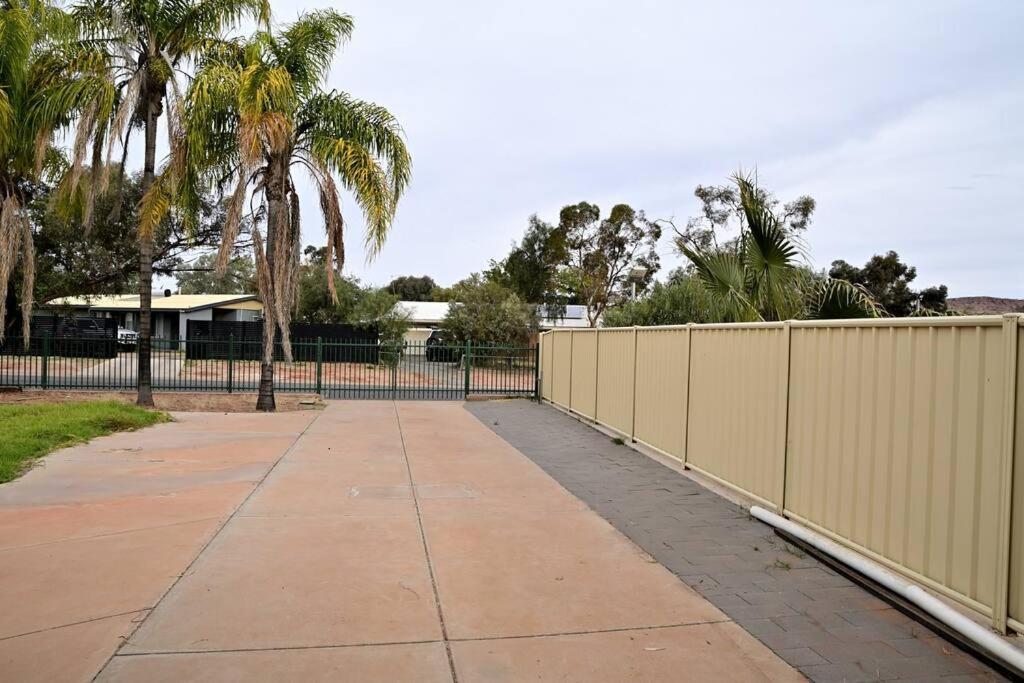 Spacious Studio In Alicesprings Queenbed+Ksairbed 艾丽丝泉 外观 照片