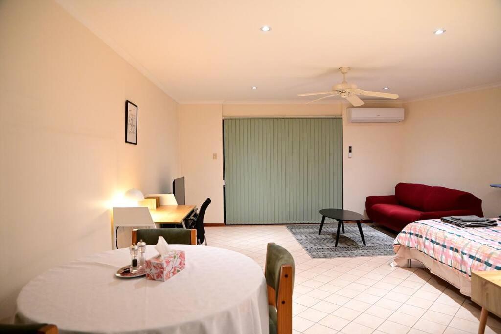 Spacious Studio In Alicesprings Queenbed+Ksairbed 艾丽丝泉 外观 照片